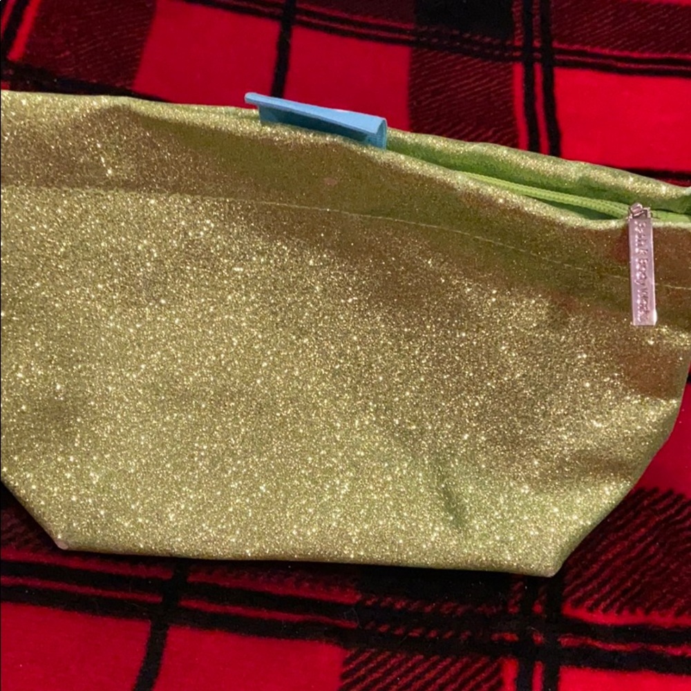 Make-up pouch